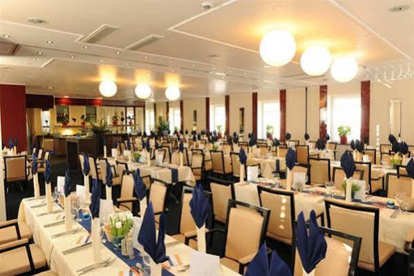 Sympathie-Hotel Fuerstenhof บาดครอยซ์นาค ภายนอก รูปภาพ